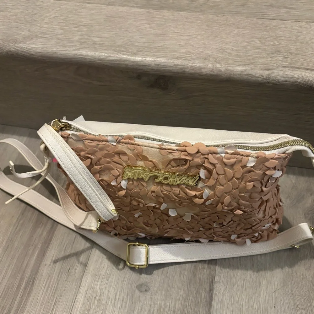 Betsey Johnson Peach Floral Appliqué Crossbody with White Strap - Picture 2 of 4